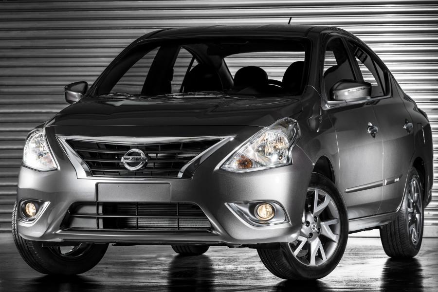  Nissan Versa 2015 года  (BR) (фото 16 из 17)